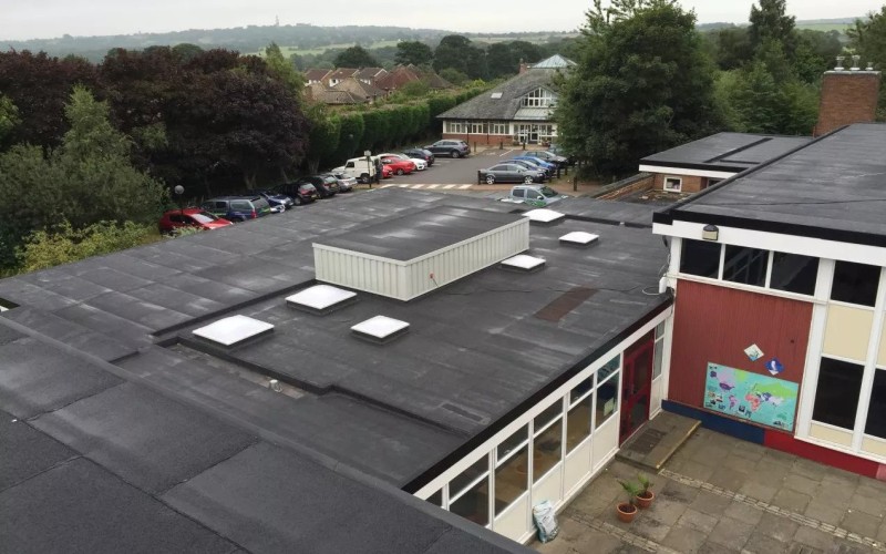 Contractors for commercial roofing